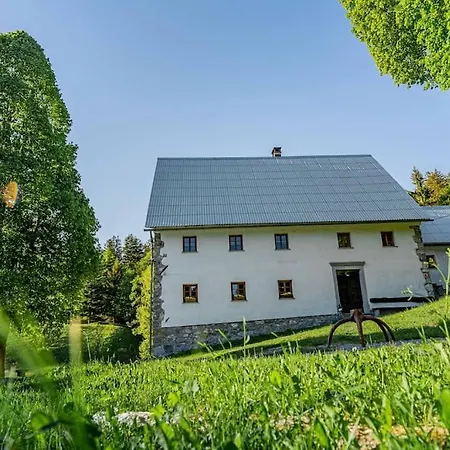 Holiday home Domacija Gacnik *