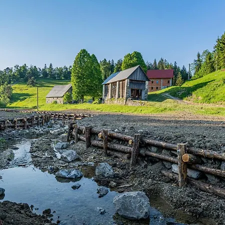 Domacija Gacnik Holiday home